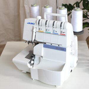 JUKI MO-734DEN + langat+ neulat TOIMITUSAIKA 1-14VRK